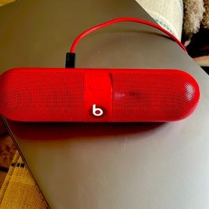 Beats Pill Speaker